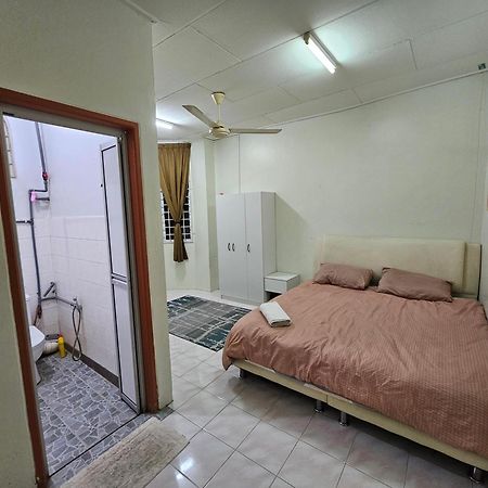 Ruhani Homestay 3 Kb - 4 Bedroom Fully Airconditioned With Wifi & Netflix Kota Bharu Dış mekan fotoğraf