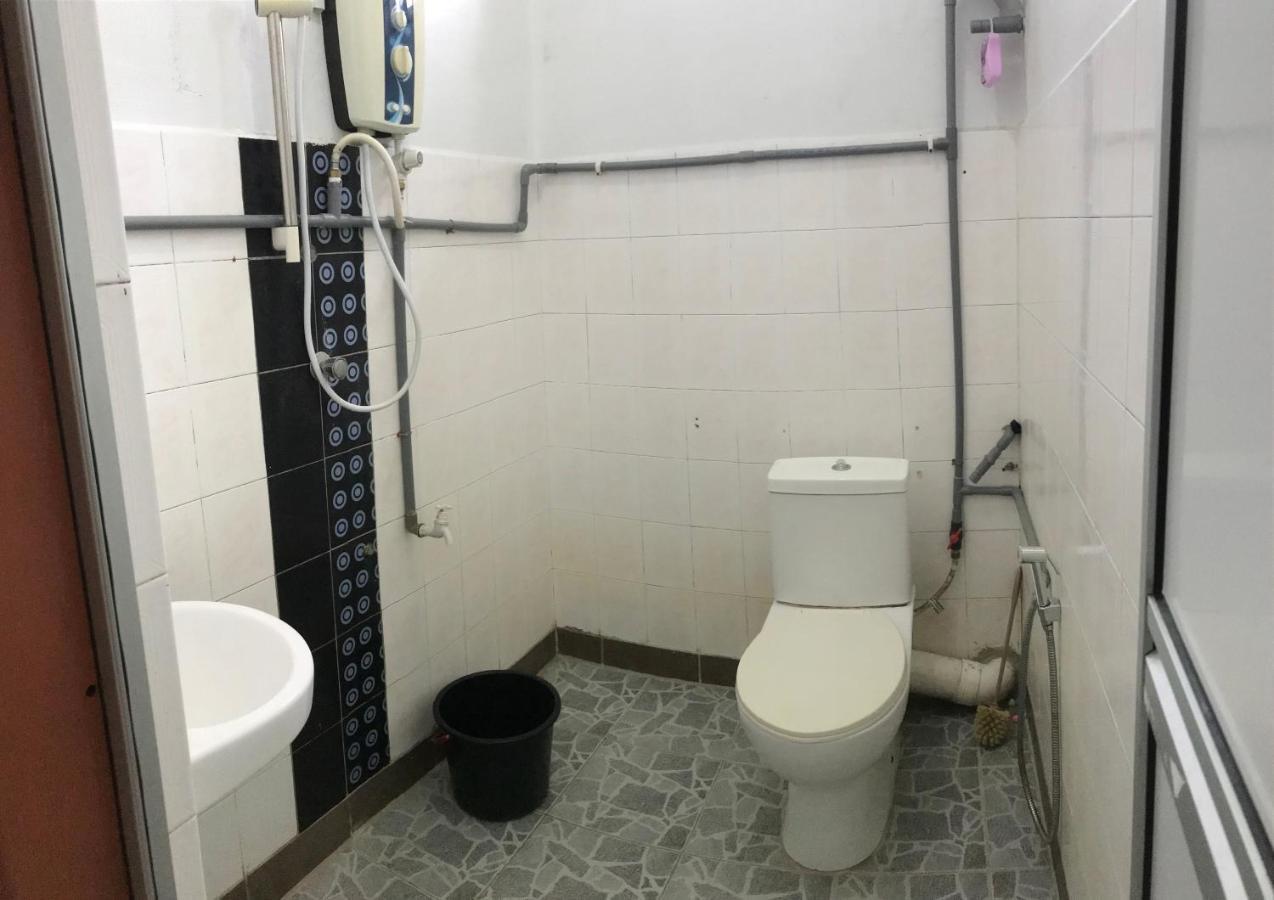 Ruhani Homestay 3 Kb - 4 Bedroom Fully Airconditioned With Wifi & Netflix Kota Bharu Dış mekan fotoğraf