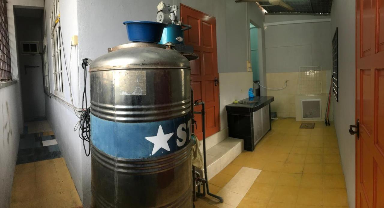 Ruhani Homestay 3 Kb - 4 Bedroom Fully Airconditioned With Wifi & Netflix Kota Bharu Dış mekan fotoğraf