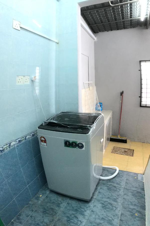Ruhani Homestay 3 Kb - 4 Bedroom Fully Airconditioned With Wifi & Netflix Kota Bharu Dış mekan fotoğraf