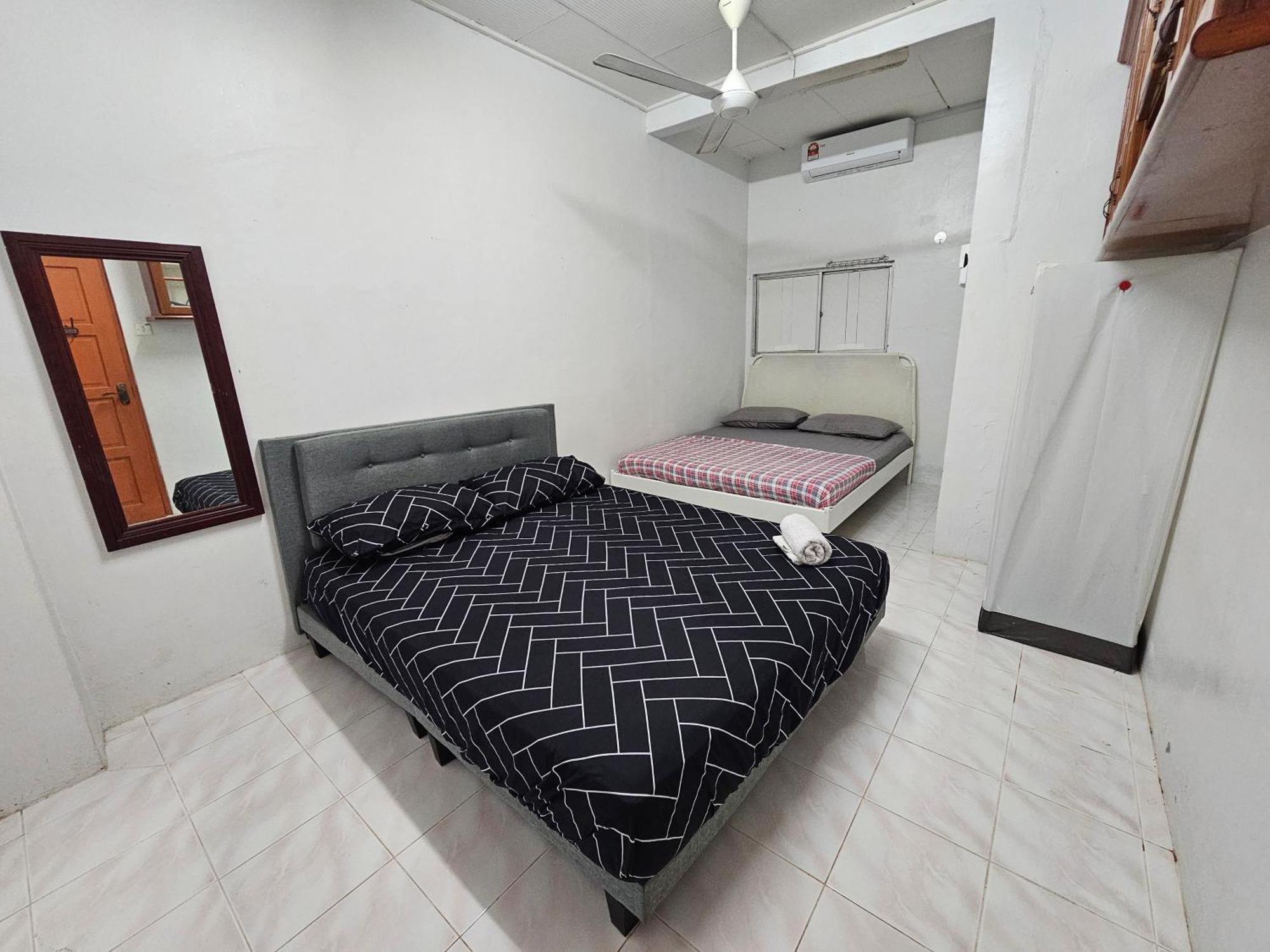 Ruhani Homestay 3 Kb - 4 Bedroom Fully Airconditioned With Wifi & Netflix Kota Bharu Dış mekan fotoğraf