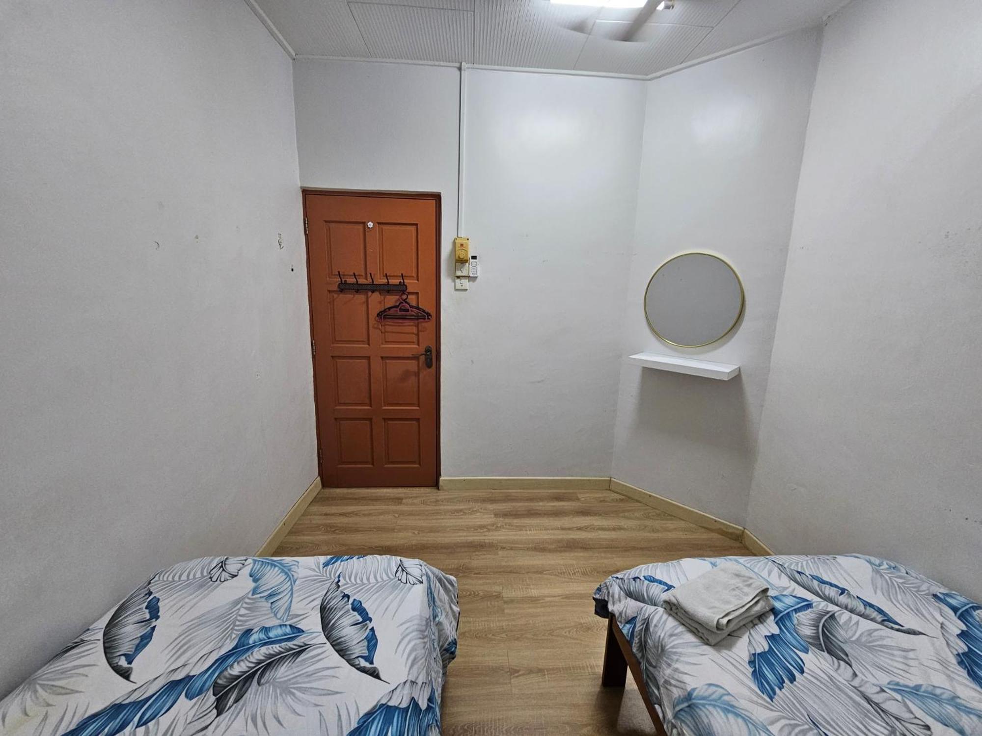 Ruhani Homestay 3 Kb - 4 Bedroom Fully Airconditioned With Wifi & Netflix Kota Bharu Dış mekan fotoğraf