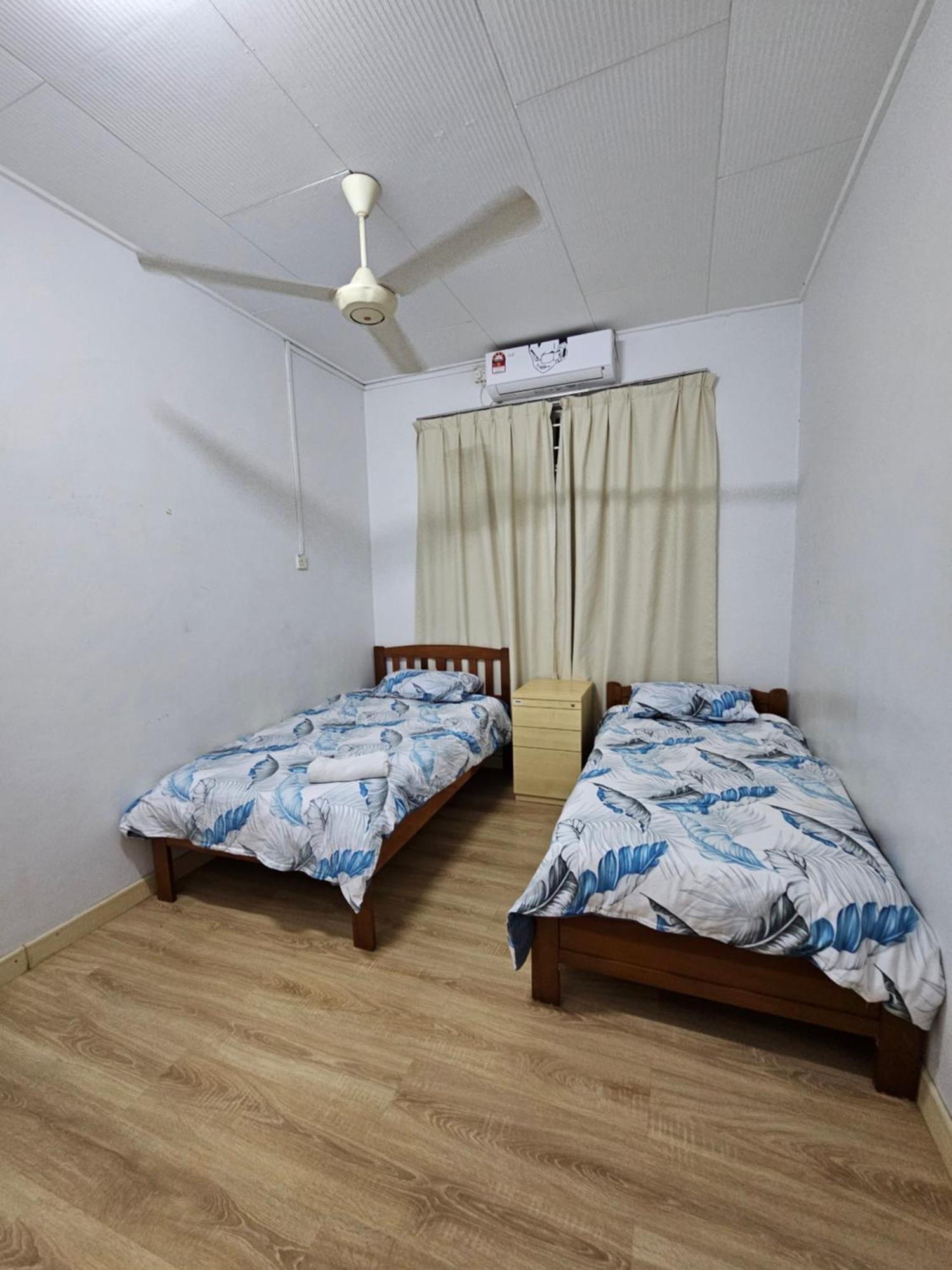 Ruhani Homestay 3 Kb - 4 Bedroom Fully Airconditioned With Wifi & Netflix Kota Bharu Dış mekan fotoğraf