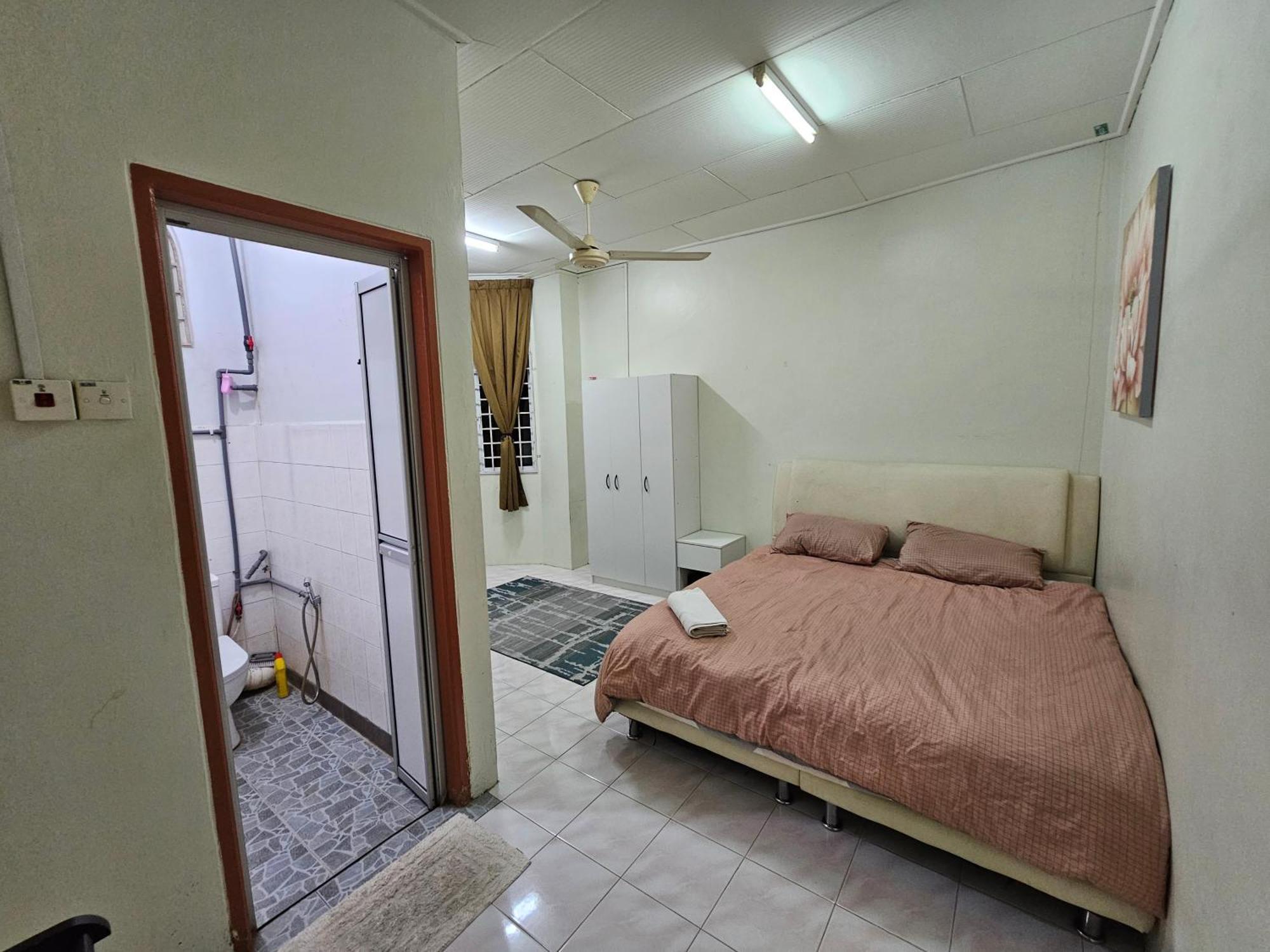 Ruhani Homestay 3 Kb - 4 Bedroom Fully Airconditioned With Wifi & Netflix Kota Bharu Dış mekan fotoğraf